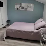 De La Petite Fosse Aux Loups *