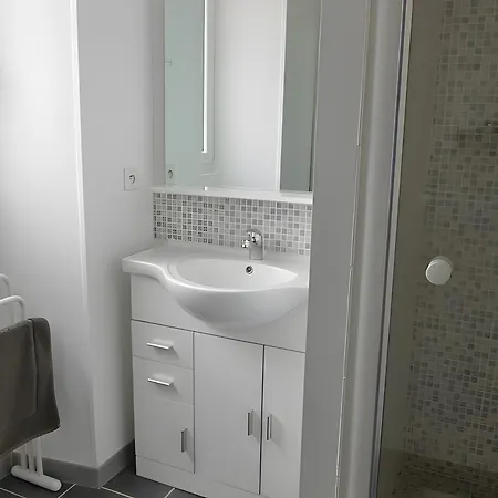 De La Petite Fosse Aux Loups *